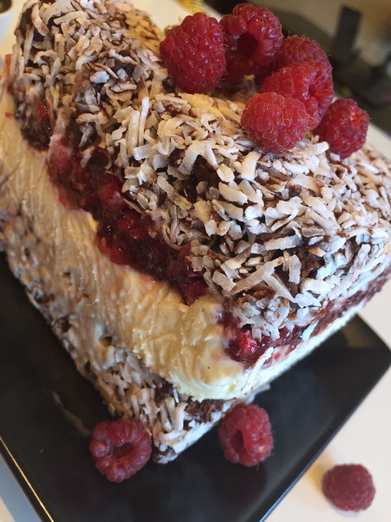 Ice Cream Lamingtons With Gin, Vanilla And Raspberry Jam - Cakeophilia